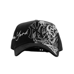 Gorra negra DANDY HATS con logo NY y calavera bordada en relieve