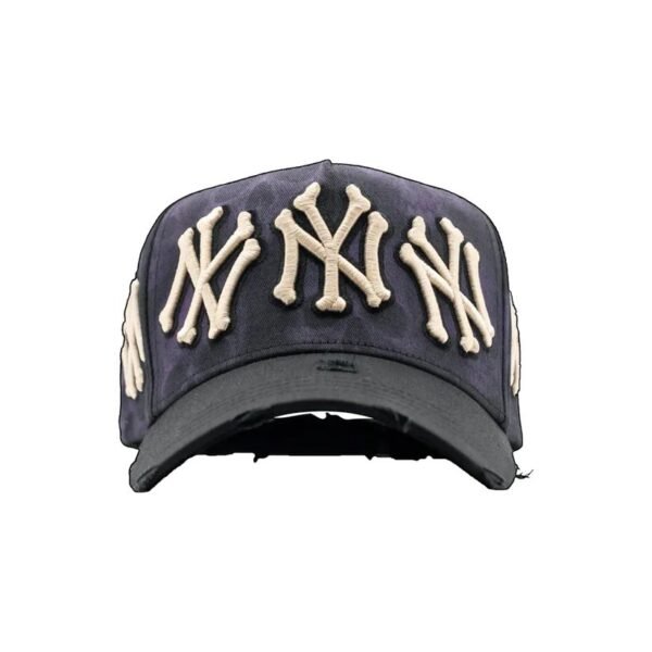 Gorra Dandy Hats NY Skelly negra con bordado esqueleto Gorra negra Dandy Hats modelo NY Skelly con múltiples bordados NY en estilo esqueleto 3D y visera curva vintage