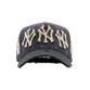Gorra negra Dandy Hats modelo NY Skelly con múltiples bordados NY en estilo esqueleto 3D y visera curva vintage
