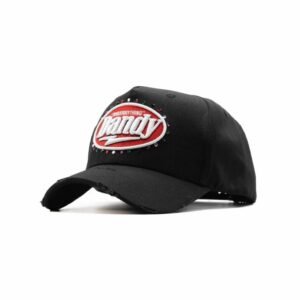 Gorra Over Everything con visera desgastada y logo Dandy bordado – vista lateral izquierda