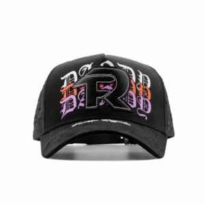 Gorra negra FR DANDY con bordado R tridimensional y letras góticas de colores